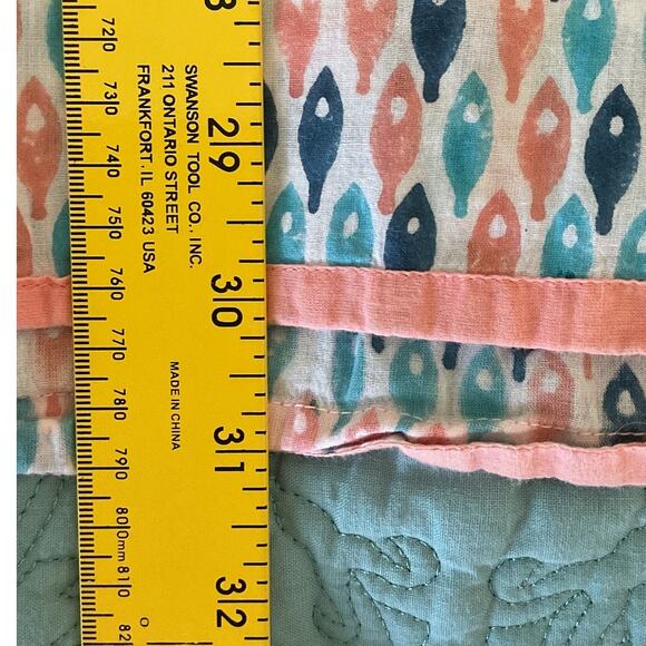 Roller Rabbit Modern Style Pattern Womens Size M Shoal Of Fish Colorful Shirt - Picture 7 of 9